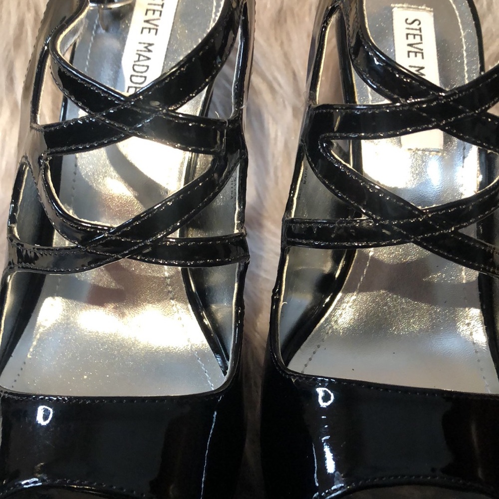 Heels - Picture 3 of 10